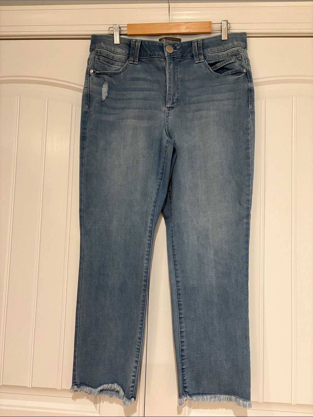Democracy Light Wash Women's Straight Crop Jeans with Elastic Waist